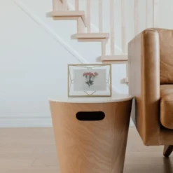 Umbra Pêle-mêle Photos Cadre Photo Mural Ou à Poser En Métal Couleur Laiton Doré - 13x18cm 12 Umbra Pêle-mêle Photos Cadre Photo Mural Ou à Poser En Métal Couleur Laiton Doré - 13x18cm -Papiers peints Soldes cadre photo mural ou a poser en metal couleur laiton dore 13x18cm 5