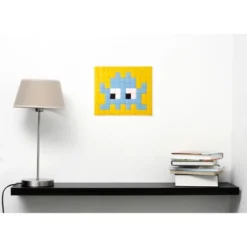 Papiers peints Soldes -Papiers peints Soldes mosaique invaders en verre jaune 1