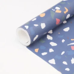 RNT By Really Nice Things Papiers Peints Papier Peint Sur Fond Bleu Avec Imprimé Multicouleur. -Papiers peints Soldes papier peint sur fond bleu avec imprime multicouleur 4